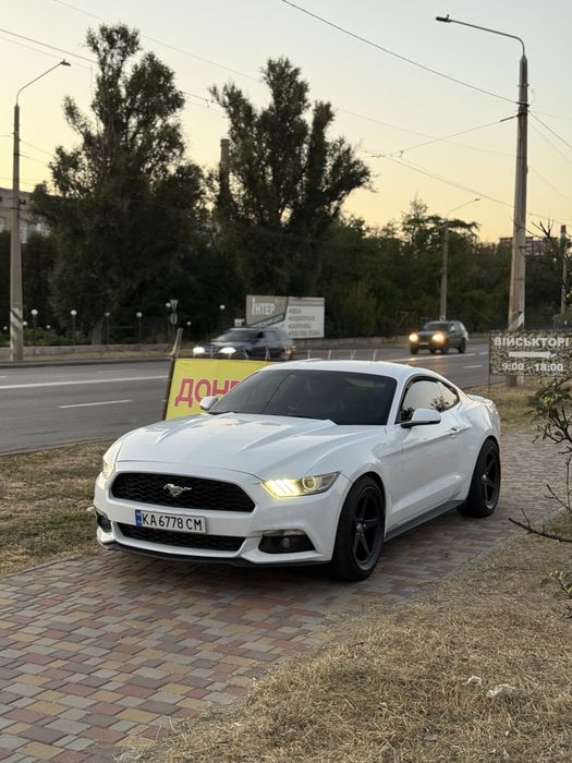 Ford Mustand / 2.3 Turbo