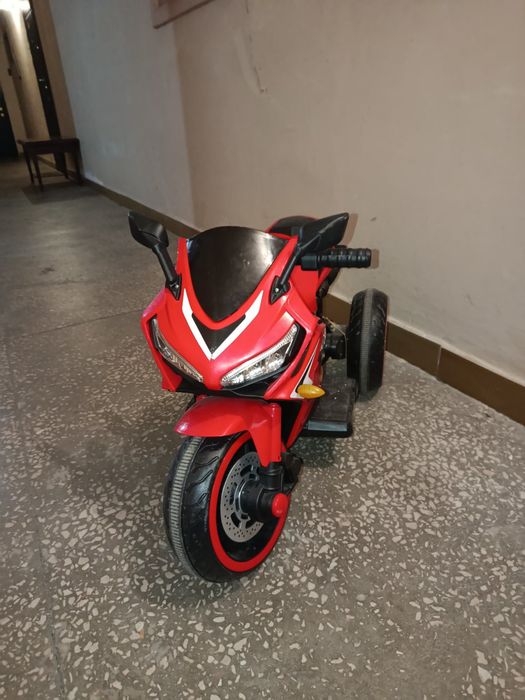 Дитячий  мотоцикл з року до 3 років