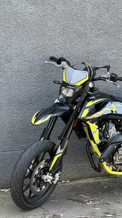 SWM 125 SM 2022 11KW [HUSQVARNA]