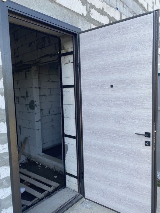 Двері від виробника металеві будинок квартиру двери входные металл
