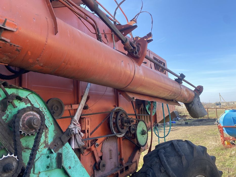 Дон-1500А. Комбайн Дон-1500