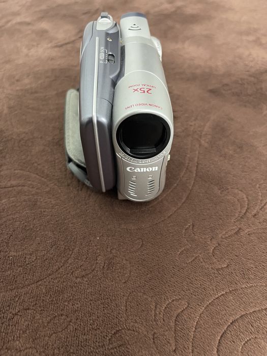 Видеокамера Canon