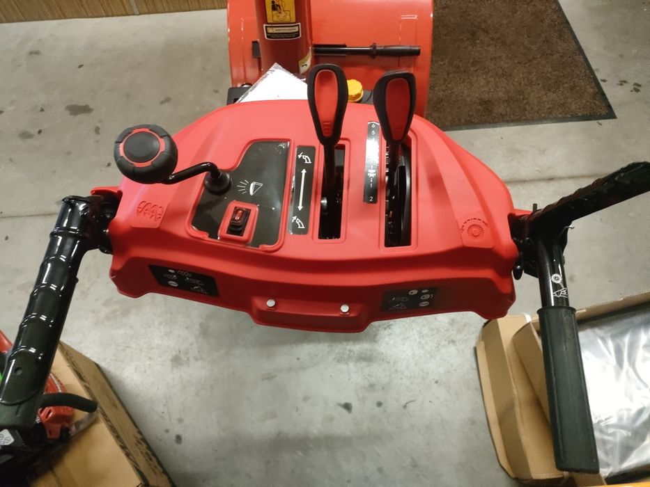 Odśnieżarka spalinowa Cedrus SB61-E+ z elektrycznym startem