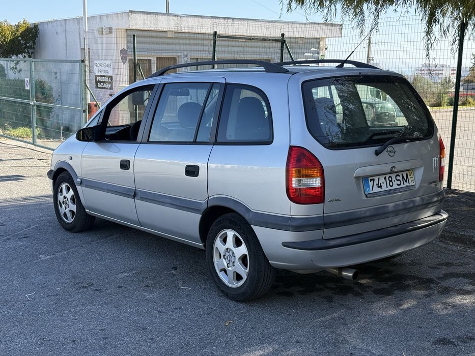 Opel Zafira 1.6 Gasolina — photo 4