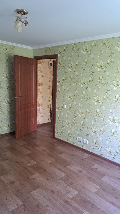 2 кімнати в гуртожитку 44-й кв. 4000 $