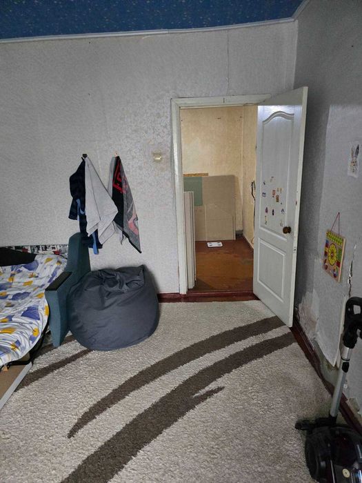 Продам часть дома Роганский ЖМ с кадастровым и приватизацией.