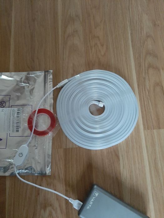 Світлодіодна 1,2,3,4та5м неонова стрічка  із сенсорним датчиком