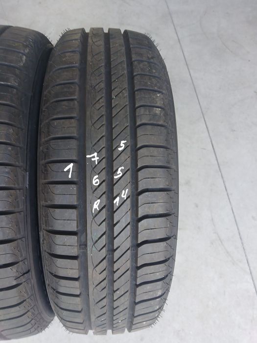 2 pneus 175 65 r14 Esa Tecar
