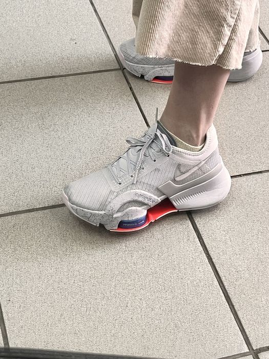 Кроссовки женские Nike Air Zoom SuperRep3