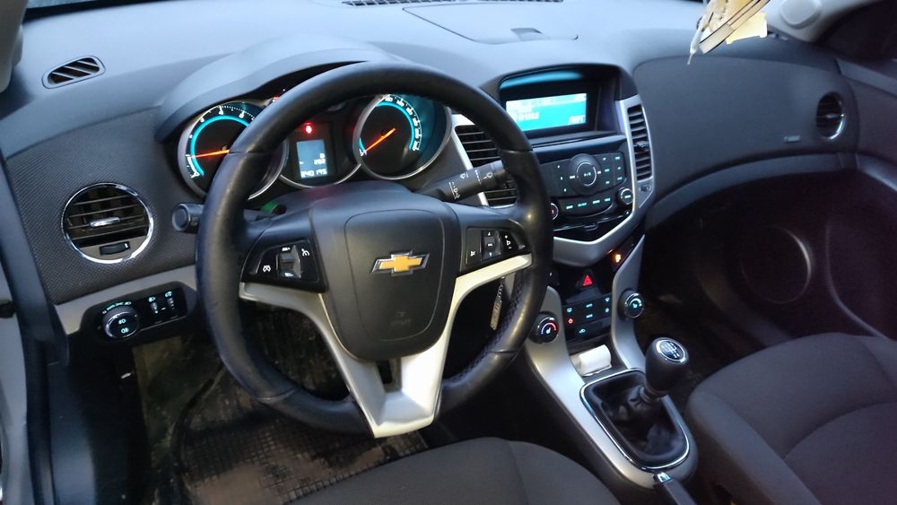 Chevrolet Cruze 2011р,1.8 бензин
