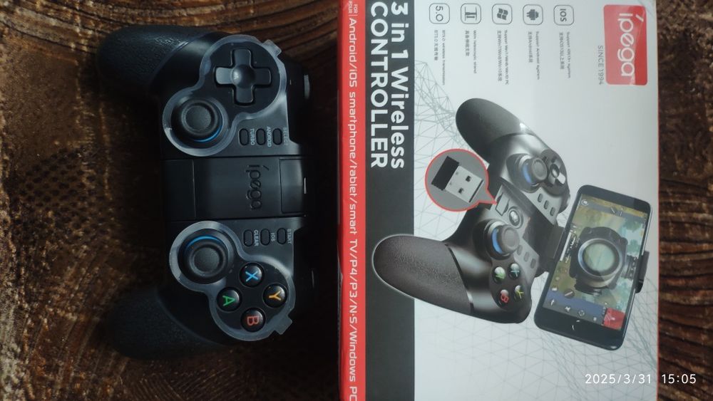 Джойстик, геймпад.