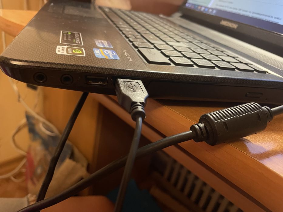 Ігровий Ноутбук Medion Akoya P6815 — i7, 16 ГБ ОЗУ