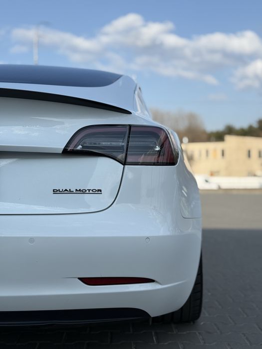 Tesla model 3 Performance
