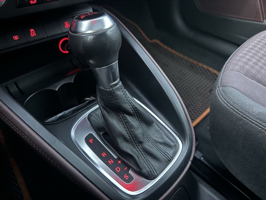 Audi A1 2012 1.6 TDI Avtomat ! New!