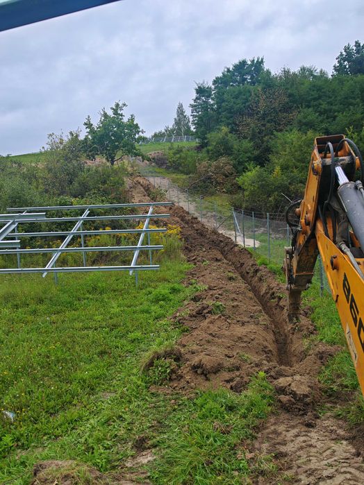 usługi koparko-ładowarką, koparką i minikoparką