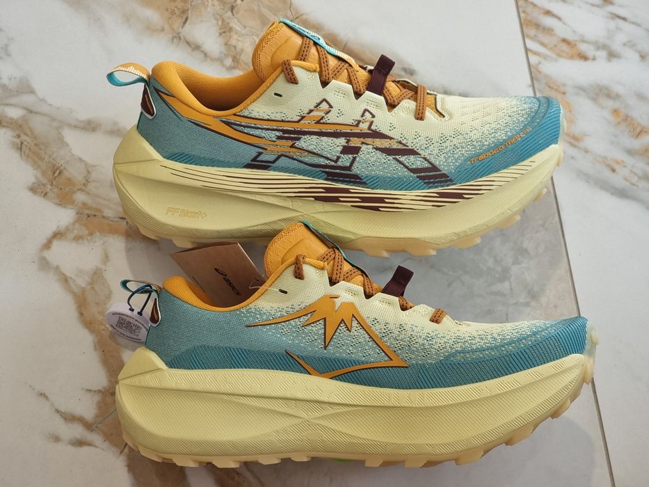 Оригінал 100% Чоловічі кросівки Asics Trabuco Max 4   EUR 42