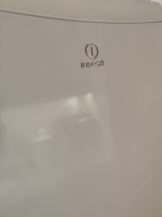 Frigorífico combinado Indesit