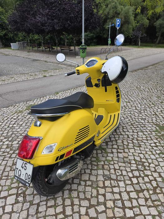 Mota Vespa VESPA Amarela
