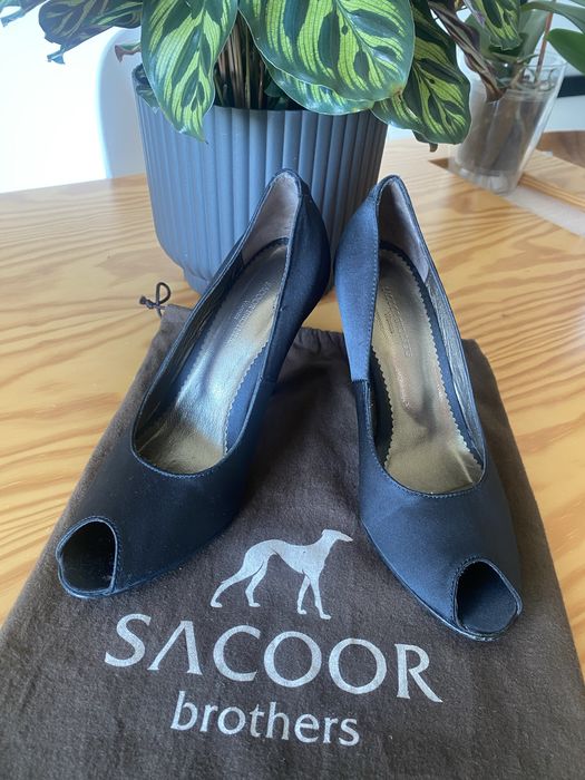 Sapatos  Sacoor  peep toes cetim ediçao limitada