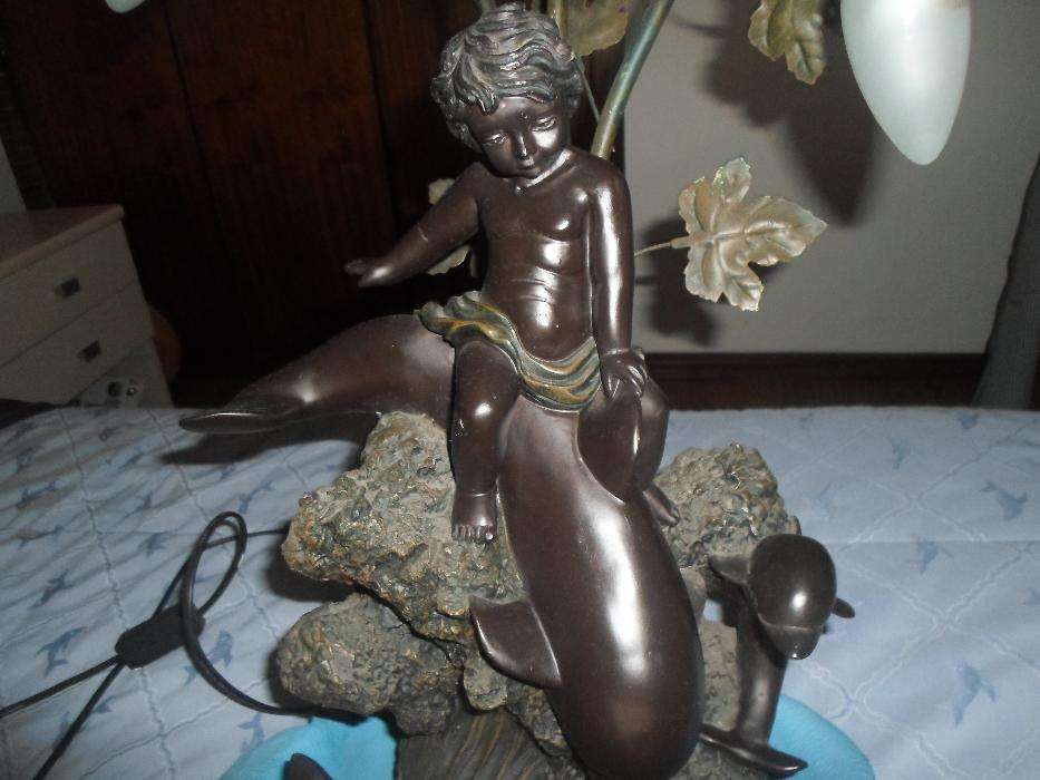 candeeiro com fonte / fonte decorativa