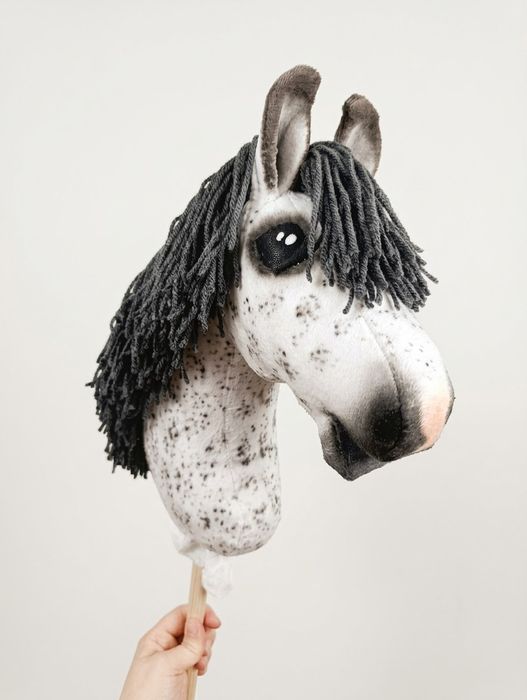 Hobby horse A4, siwy w hreczke