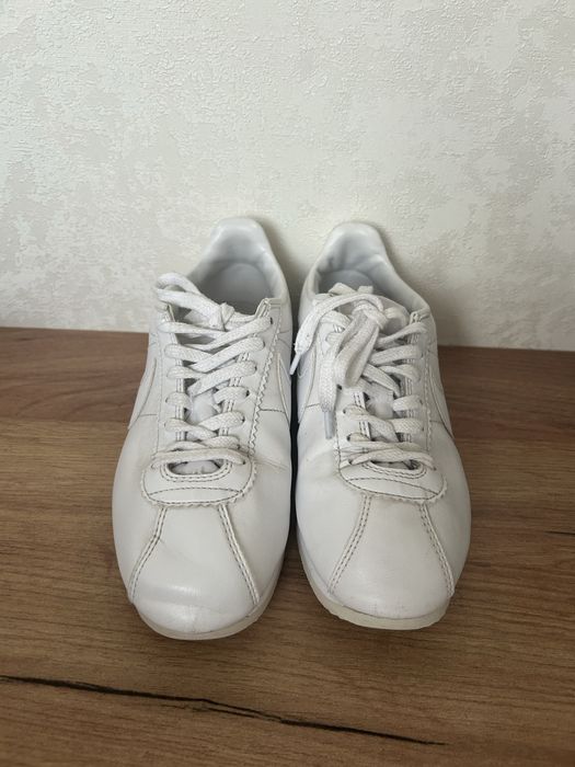 Оригінальні кросівки Nike Classic Cortez Leather білі(розмір 39/25 см)