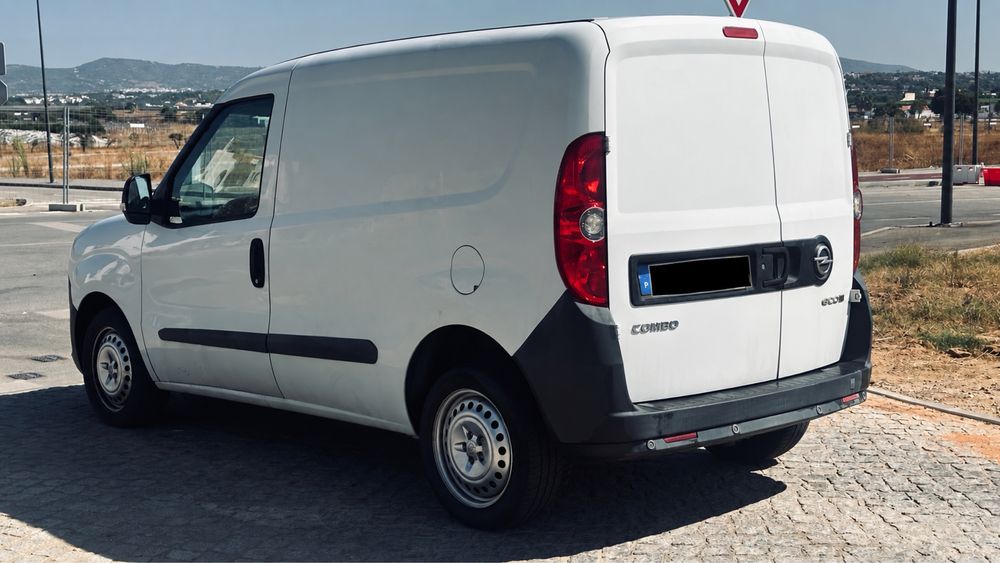 Opel Combo 1.3 Cdti Ecoflex  Iva Dedutivel