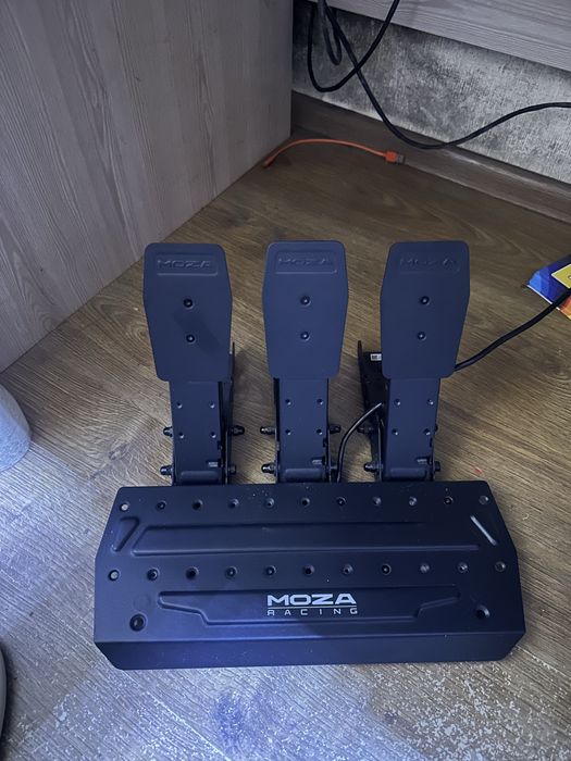 ігровий руль moza r3