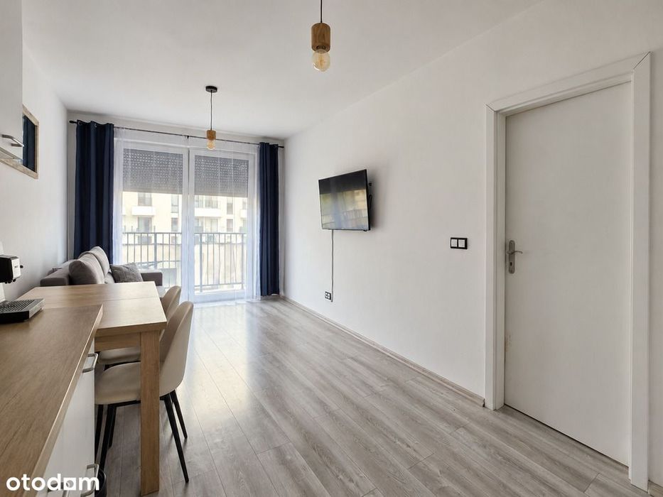 Dwa pokoje, garderoba, duży balkon, nowe osiedle