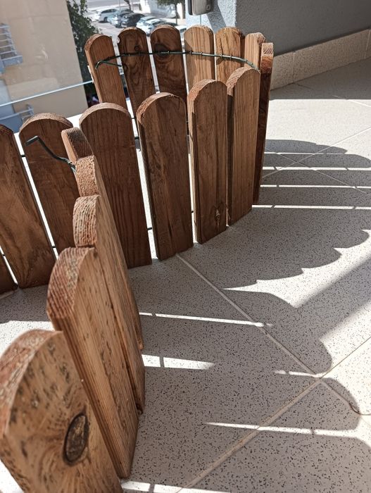 3 cercas / vedação / separador: Medidas aproximadas:  120 cm x 20 cm*