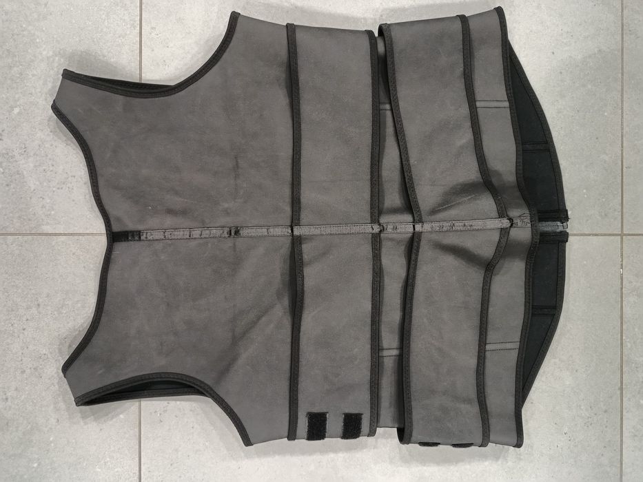 Męska kamizelka roz. 4XL wyszczuplająca modelująca sauna latex solidna