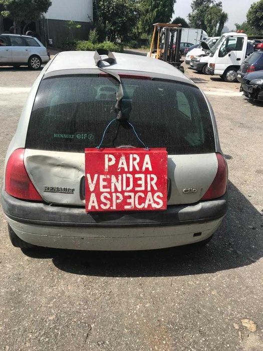Renault Clio 1.2.16V. Ano 2000