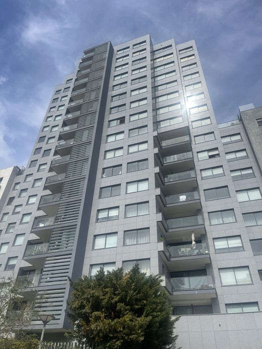 Roni Santios – Concrete Painting, Rope Access and Scaffolding Work, Roofing, Plumbing, and Electrical Services