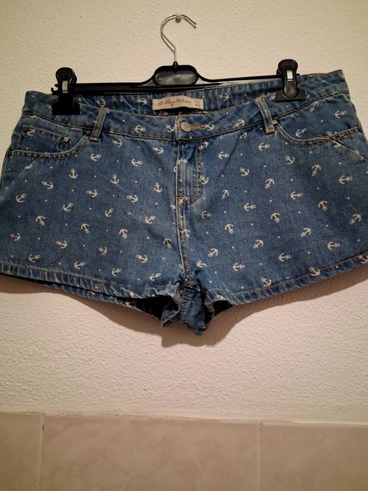 Shorts Lefties,com camisola Atmosphere.