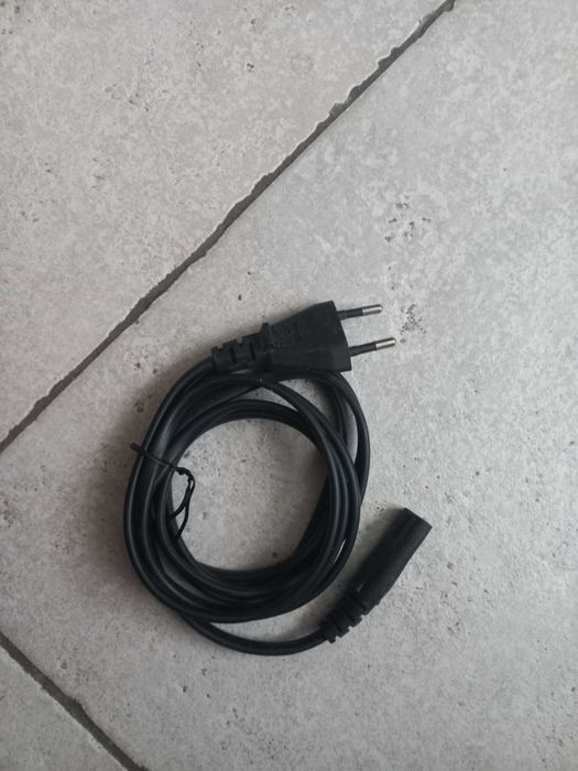 Cabos para equipamentos eletrónicos