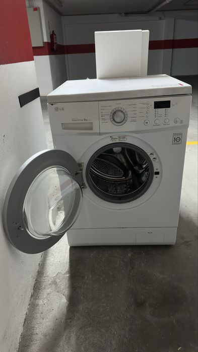 Máquina de lavar roupa LG - Inverter Direct Drive 8 Kg