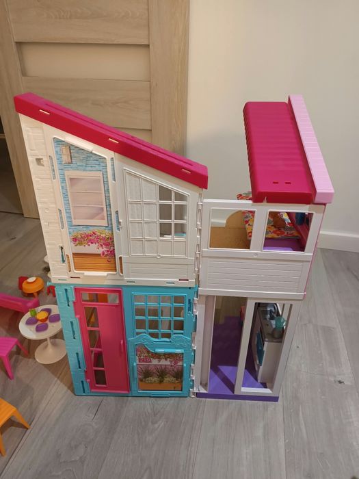 Domek dla lalek barbie