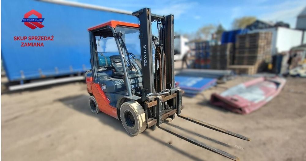 Toyota 8FGF25 GAZ 2.5T UDŻWIG 3.3M