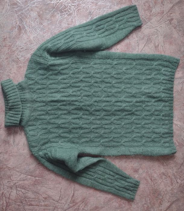 Свитер теплый мохеровый