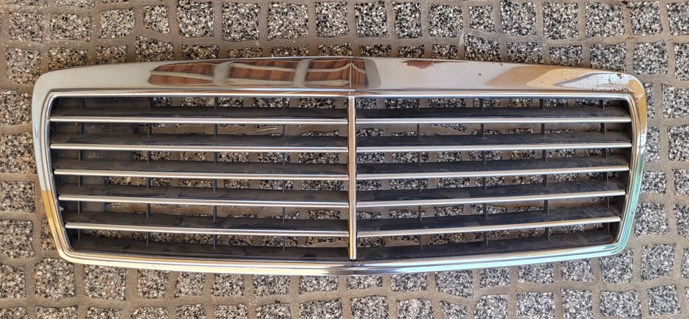 Grelha frontal Mercedes w210