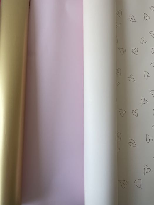 Плёнка, бумага для цветов. Упаковка.