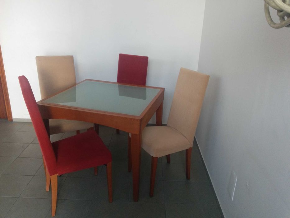 Extendable Glass Table64409147701250121