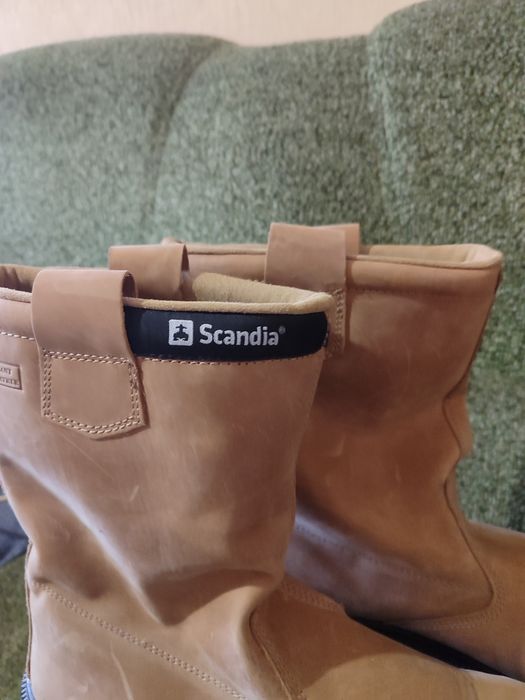 Продам ботинки (сапог)Scandia