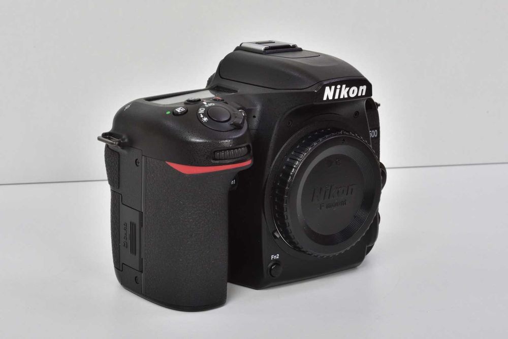 NIKON D7500 wykonał 9.718 zdjęć JAK NOWY