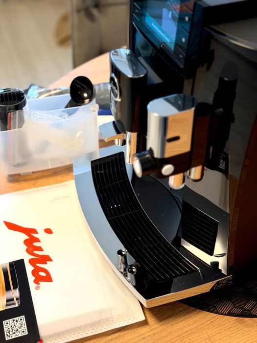 Ekspres JURA E8 Piano Black (EC) Nowy na gwarancji