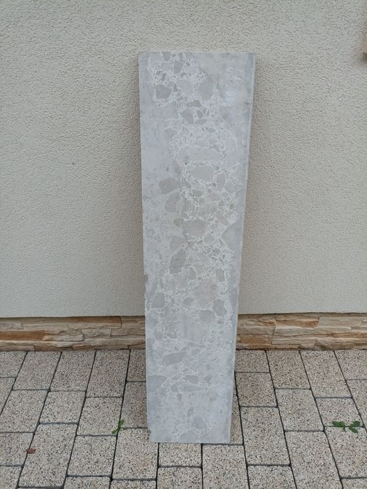 parapet wewnętrzny konglomerat, marmur, kamień