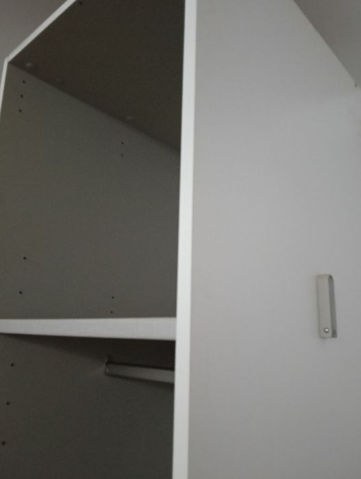 Móvel  Estreito e Alto