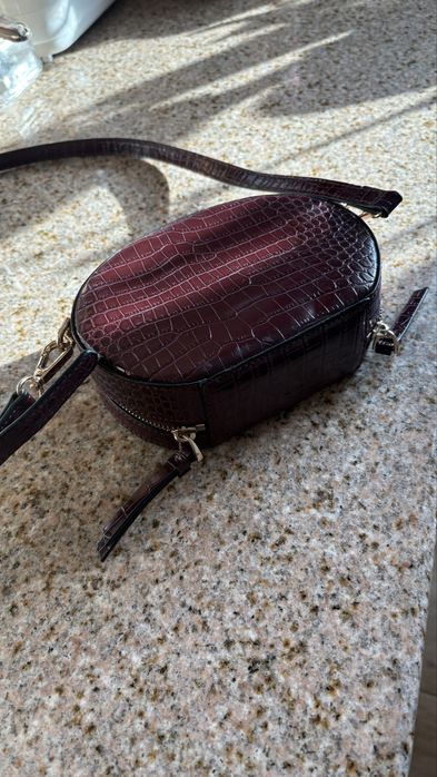 Sprzedam torebke firmy Ochnik kolor bordowy