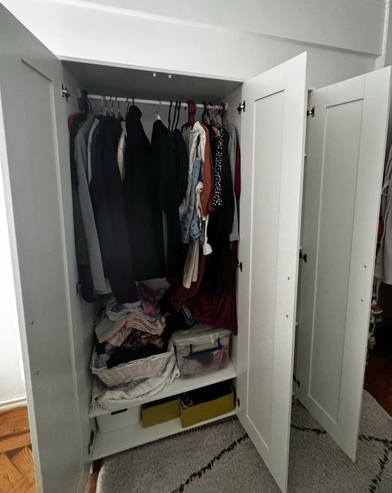 Roupeiro IKEA BRIMNES 3 portas com espelho