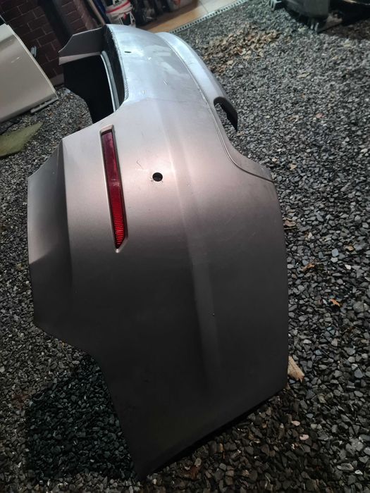 zderzak tylny tył pod PDC BMW F11 354 srebrny titsnsilber